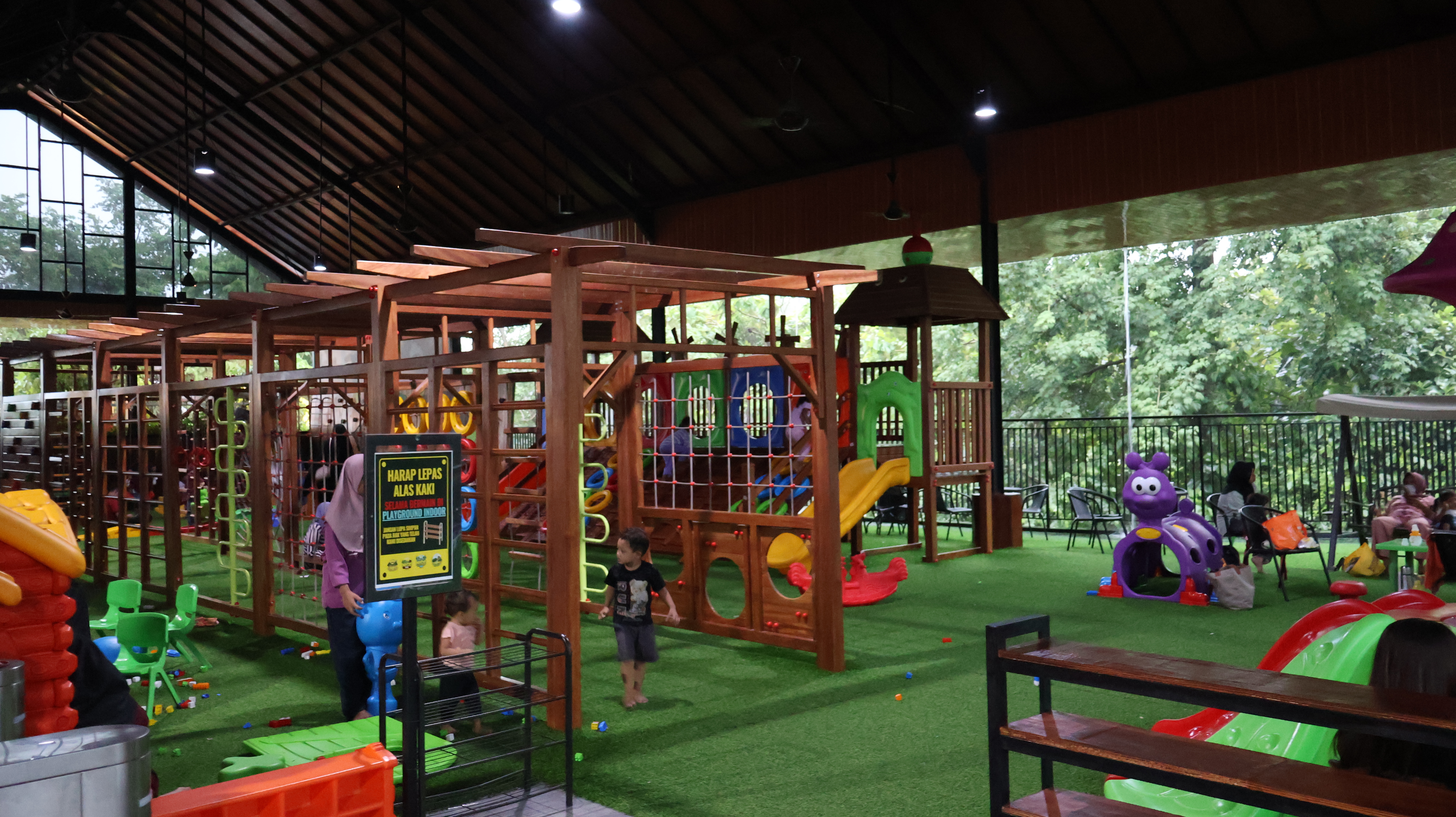 Foto 2 The Nice Park Solo