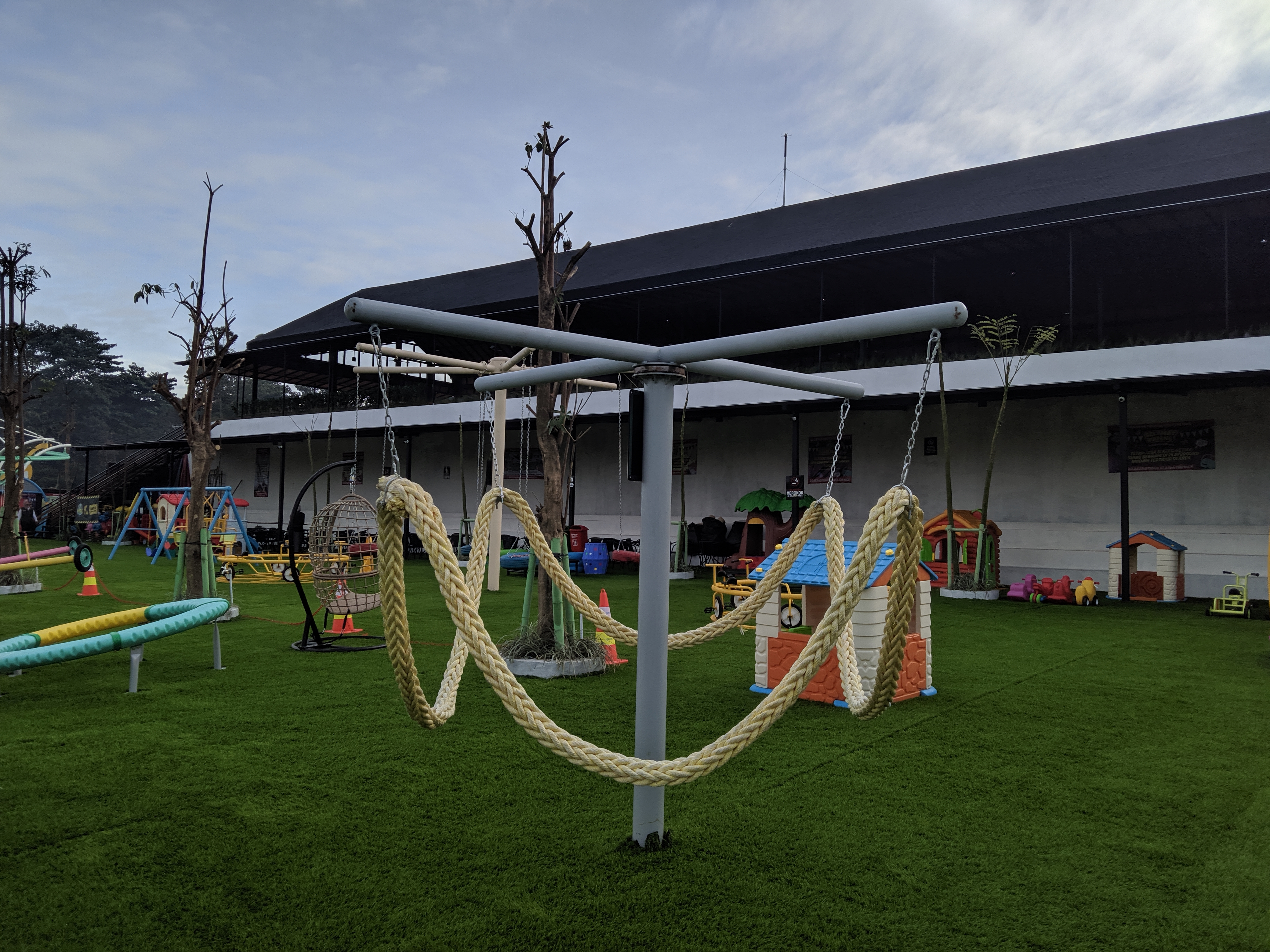 Foto 3 The Nice Playland Garut